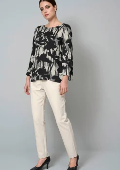 Bluse mit Zierband im Rücken