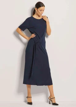 Halbarm-Kleid mit Taillenband