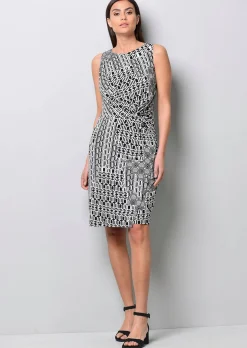 Kleid mit Knoten vorne