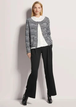 Kurze Strickjacke in Tweed-Optik