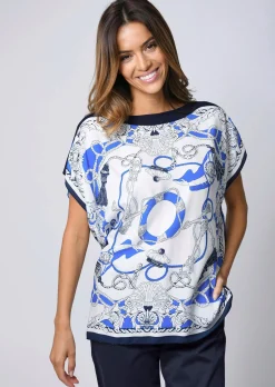 Strandshirt im maritimen Dessin